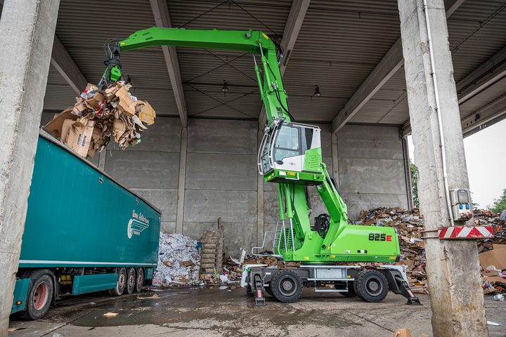 SENNEBOGEN 825 E material handler