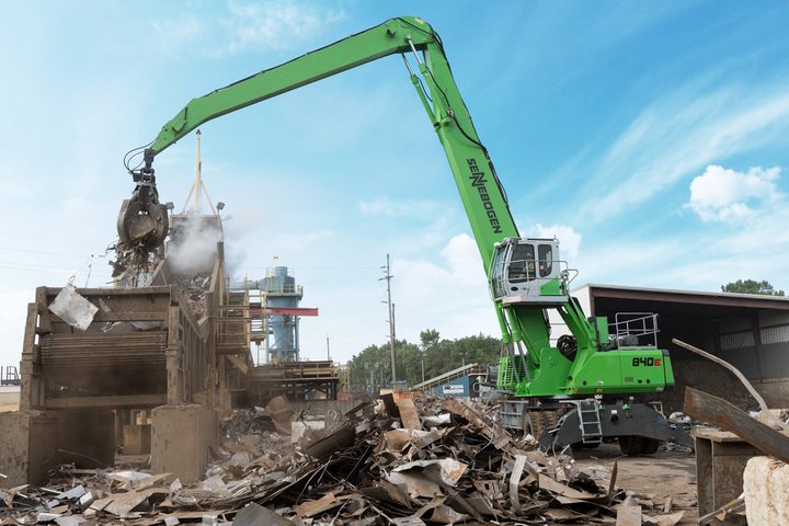 SENNEBOGEN 840 E material handler