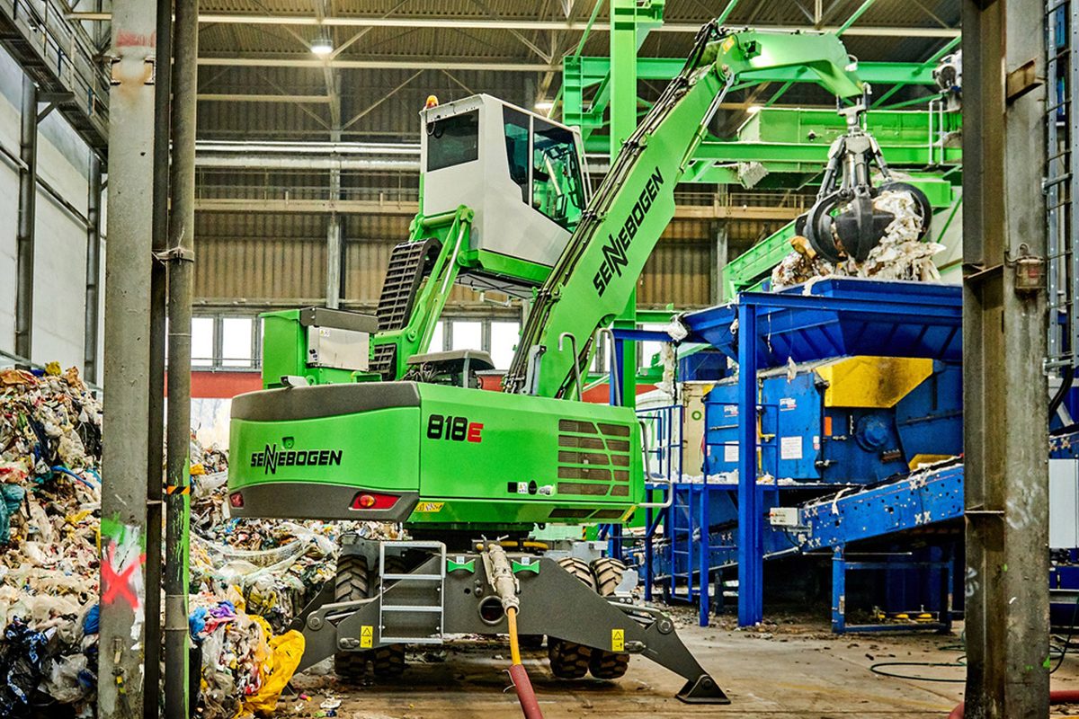 SENNEBOGEN electric material handler