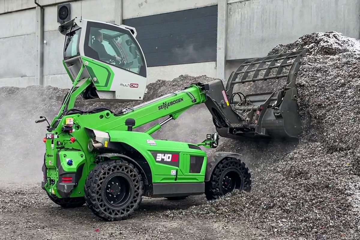 SENNEBOGEN telescopic wheel loader